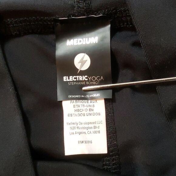 Electric Yoga Laser Cut Design Leggings Sexy Line Up the Back of Your Leg Medium - Picture 6 of 7